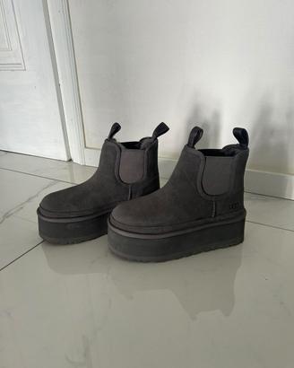 UGG Platform 36