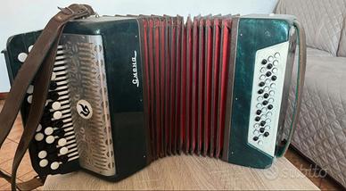 Fisarmonica vintage marchio Smena