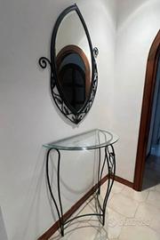 Specchio e tavolino