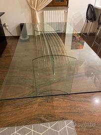 TAVOLO DI CRISTALLO