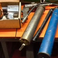 pistola x ruote.ingrassatori uno amano l.altro ad 