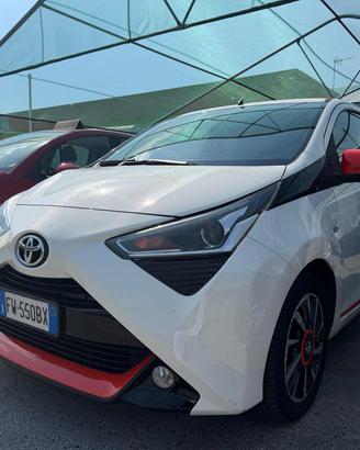 TOYOTA Aygo 1.0 VVT-i 72 CV 5 porte x-wave orang