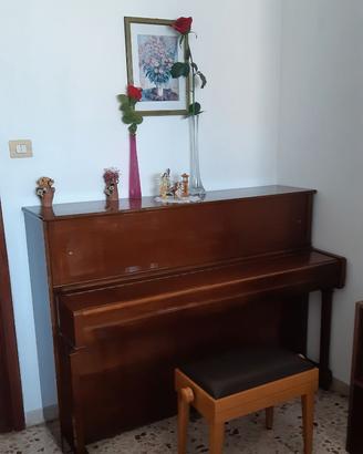 Pianoforte verticale
