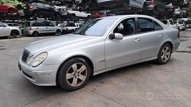 MERCEDES CLASSE E 270 DEL 2002 SOLO PER RICAMBI
