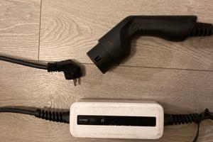 Caricatore auto elettrica TIPO 2 16A 3.7 KW