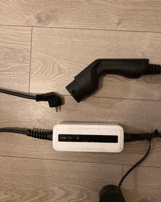 Caricatore auto elettrica TIPO 2 16A 3.7 KW