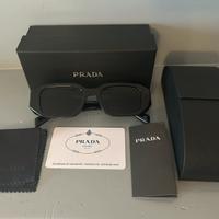 Occhiali da sole prada