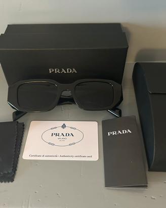 Occhiali da sole prada