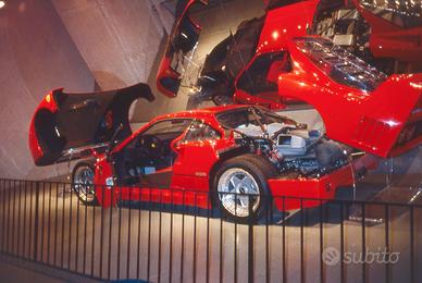 Diapositive Ferrari.