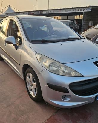 Peugeot 207 1.4 HDi 70CV 5p. ONE Line