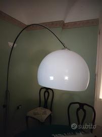 lampada a terra ad arco 
