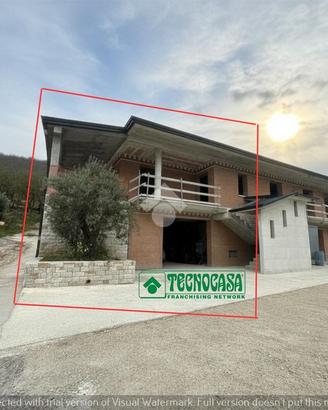 PORZIONE DI BIFAMILIARE A CONTRADA
