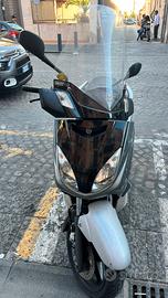 Yamaha XMAX 250cc