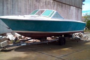 Chris craft lancer 19