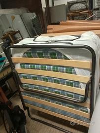 Letto singolo con ruote
