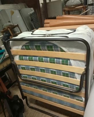 Letto singolo con ruote