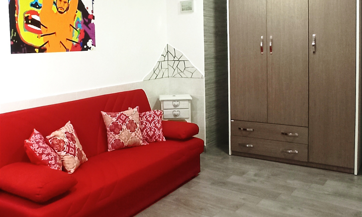 Napoli Pop Chiaia: appartamento su due livelli