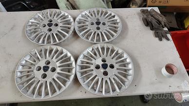 Lancia y elefantino COPRICERCHIO / COPPA RUOTA 200