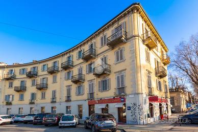 3 LOCALI A TORINO