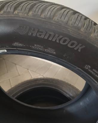 Pneumatici invernali Hankook 255/45 R19 104V