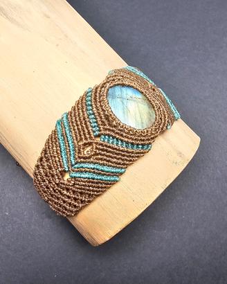 Bracciale in macramè con Labradorite 