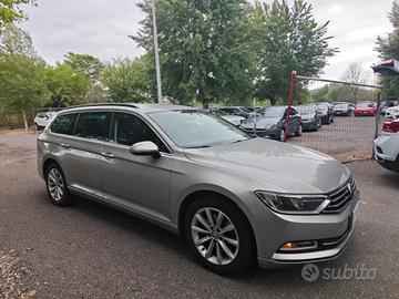 Volkswagen Passat Variant 2.0 TDI DSG Highline Blu