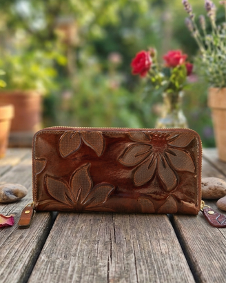 Portafoglio effetto pelle vintage con motivo flore