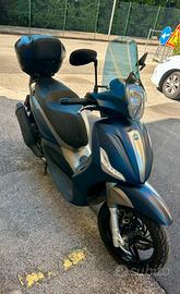 Beverly 350
