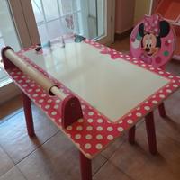 Scrivania e sedia Minnie per bambina