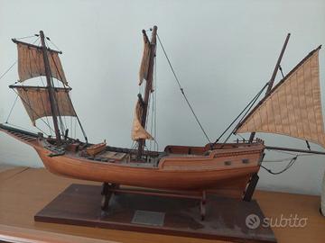 Velieri antichi vedesi a non meno di 300 euro in c