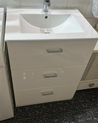 Mobile bagno con lavabo incluso e specchio