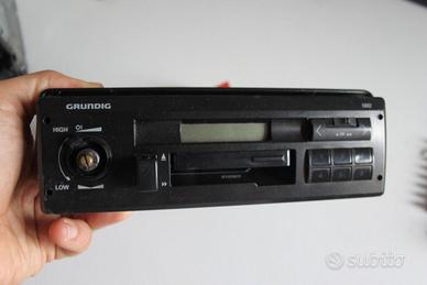 Autoradio Youngtimer anni 90 Grundig mod 1802