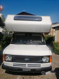 Camper FORD TRANSIT mansardato restauro avanzato