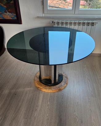 Tavolo di vetro di design
