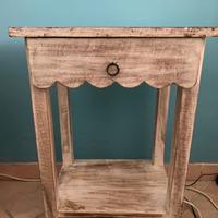 Comodino stile shabby