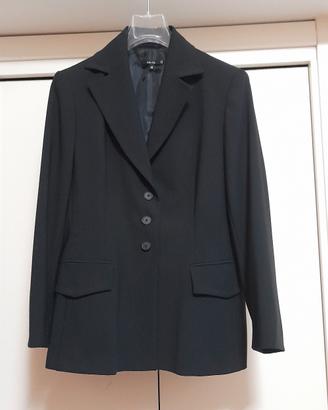 Tailleur pantalone elegante nero tessuto morbido 