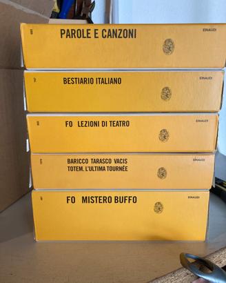 Video Cassete DVD