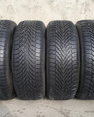 Pneumatici Pirelli Powergy Winter 215/60 R17 04/25