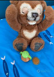 Cubby orsetto curioso