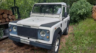 Land Rover 90