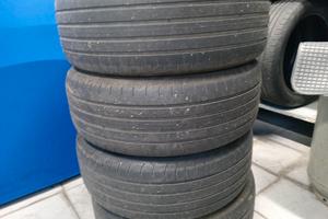 4 gomme 215/55 /R16 
