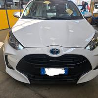 Toyota Yaris 1.5 Hybrid IVA ESPOSTA