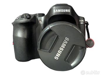 Samsung NX 30 - Fotocamera mirrorless 20Mpx