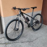 TREK MARLIN 5 2023