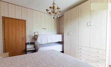 Bilocale al mare con ampio balcone e parcheggio