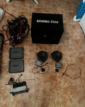 Impianto audio completo montabile su fiat punto.