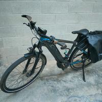 Bicicletta elettrica giant Explorer e+1