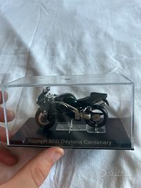 Modellino Moto Triumph 955i Daytona Centenary