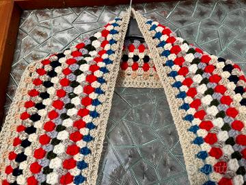 Sciarpa fatta a mano uncinetto