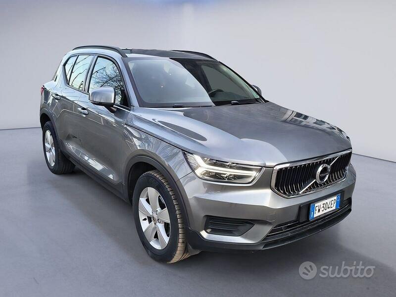 Volvo XC40 (2017-->)